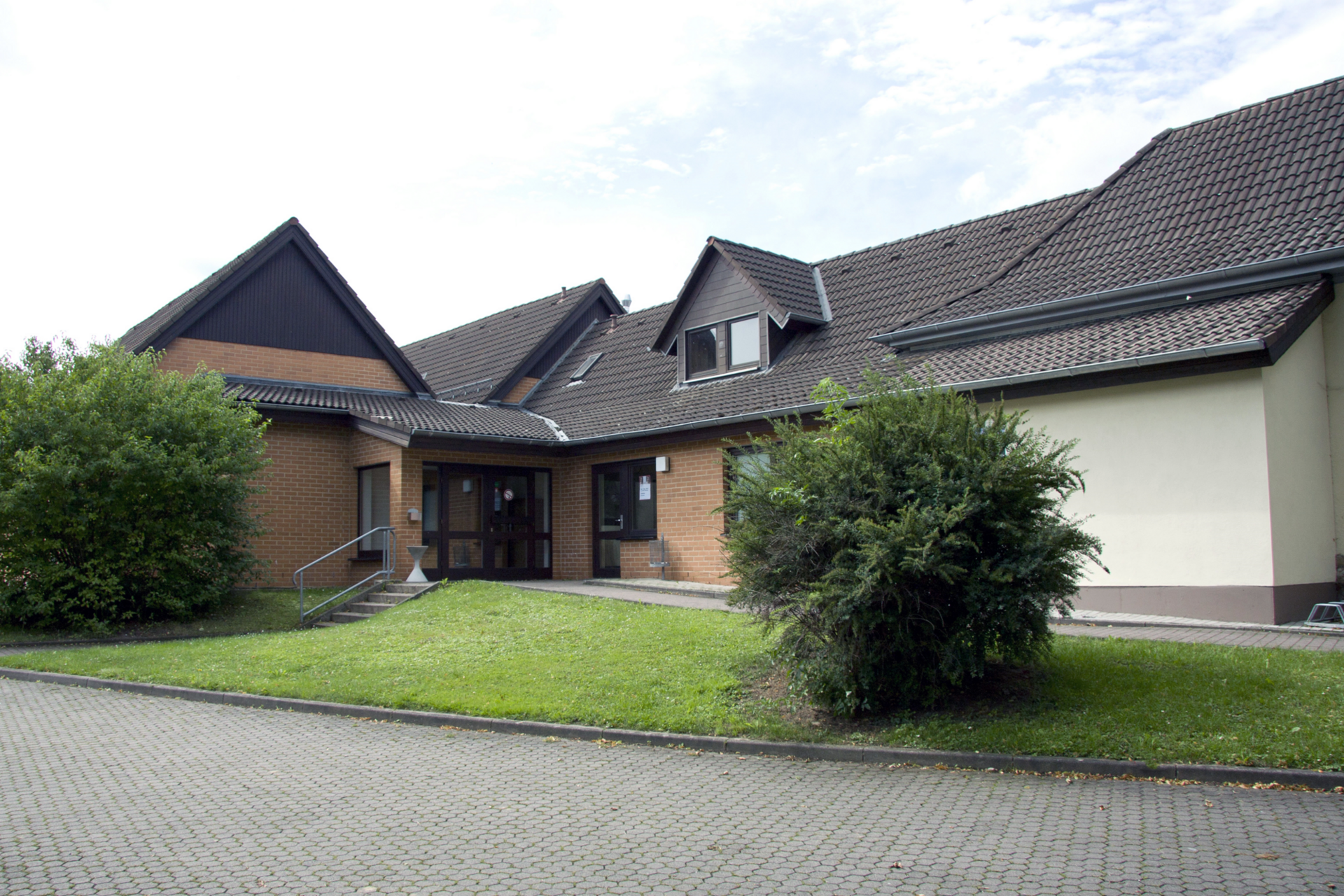 Wird mit Unterstützung des Landkreises energetisch saniert: Das Dorfgemeinschaftshaus im Liebenauer Stadtteil Haueda.