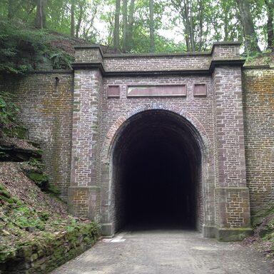 Das Nordportal des Carlsbahntunnel